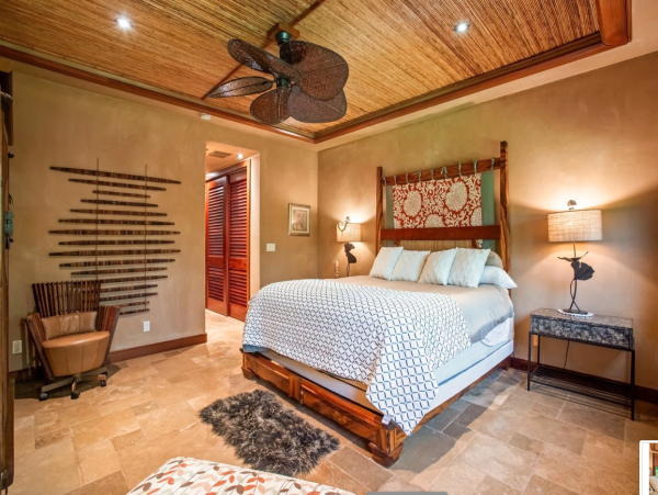 Luxury Estate Vacation Home - Golf Course Estate Near Beach